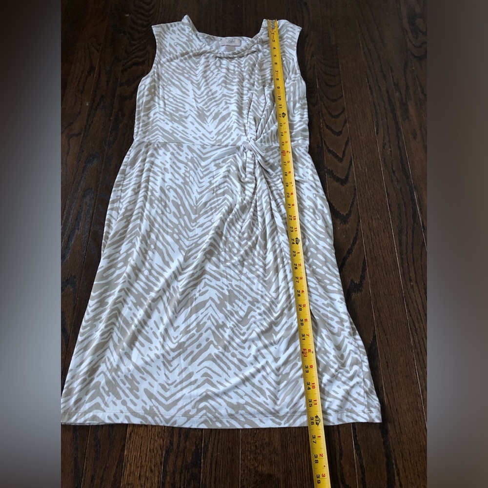 LOFT Women’s M White/Sage Green/Gray Animal Print Sleeveless Mini Dress - Picture 6 of 10